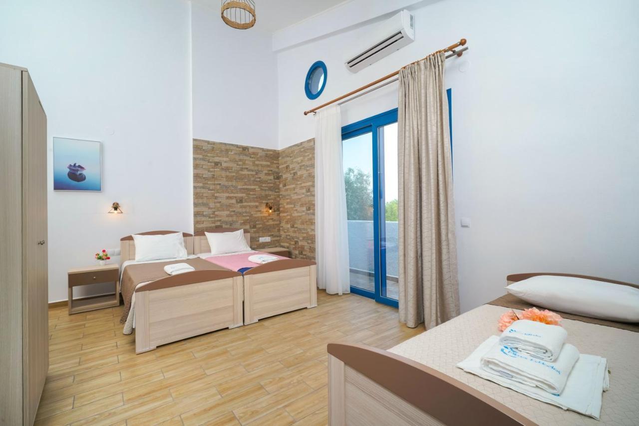 Mikres Kyklades * Skala Potamia (Thasos)